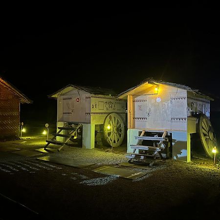 The Gravity Cafe -A Unit Of Staychillhampi Exterior foto