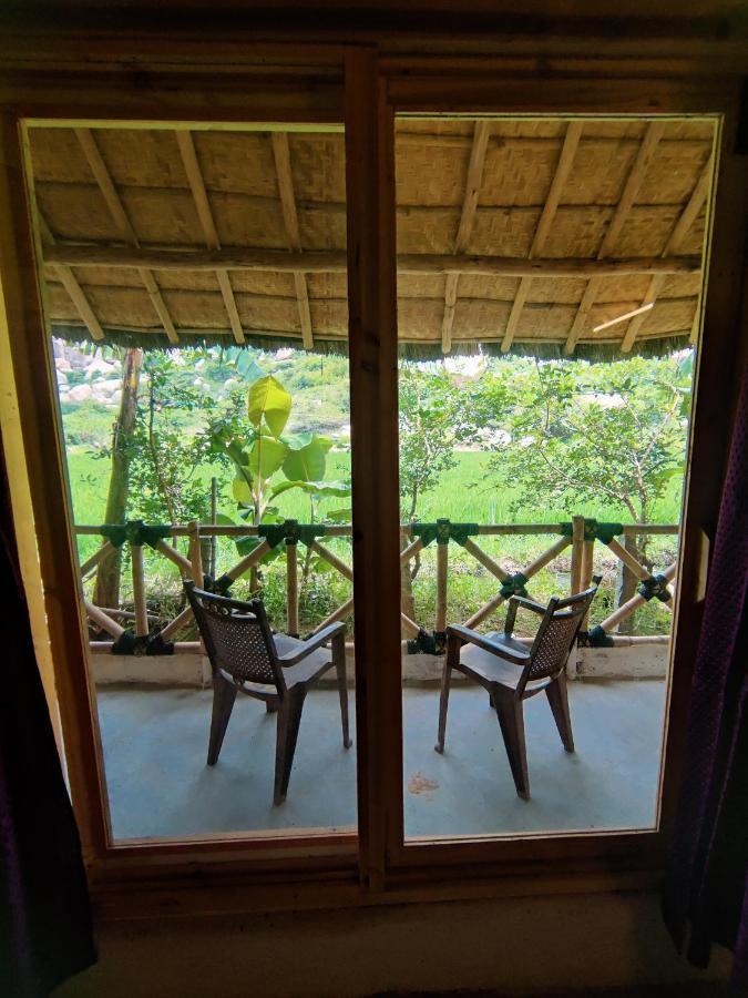 The Gravity Cafe -A Unit Of Staychillhampi Exterior foto